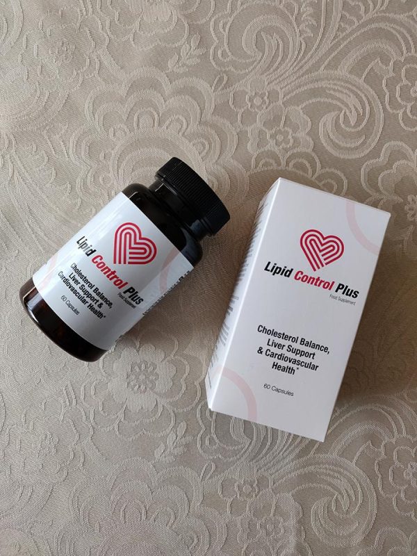 Lipid Control Plus, cholesterol, obniżenie poziomu cholesterolu LDL, podniesienie poziomu cholesterolu HDL, wsparcie zdrowia serca, ochrona naczyń krwionośnych, karczoch, liść oliwki europejskiej, monakolina K z czerwonego ryżu, berberyna, koenzym Q10, nasiona lnu