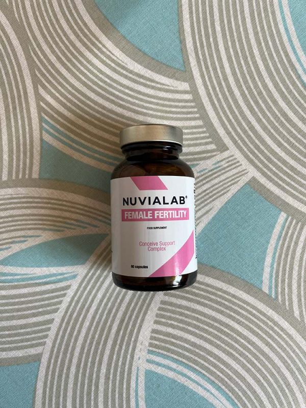 NuviaLab Female Fertility - wspomaga płodność, równowaga hormonalna, redukcja stresu i wsparcie emocjonalne, wsparcie zdrowia ogólnego, myo-inozytol, kwas foliowy, ekstrakt z lukrecji, witamina e, cynk, selen