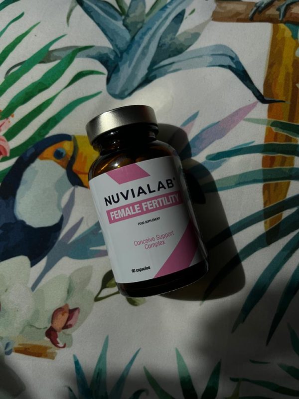 NuviaLab Female Fertility - wspomaga płodność, równowaga hormonalna, redukcja stresu i wsparcie emocjonalne, wsparcie zdrowia ogólnego, myo-inozytol, kwas foliowy, ekstrakt z lukrecji, witamina e, cynk, selen