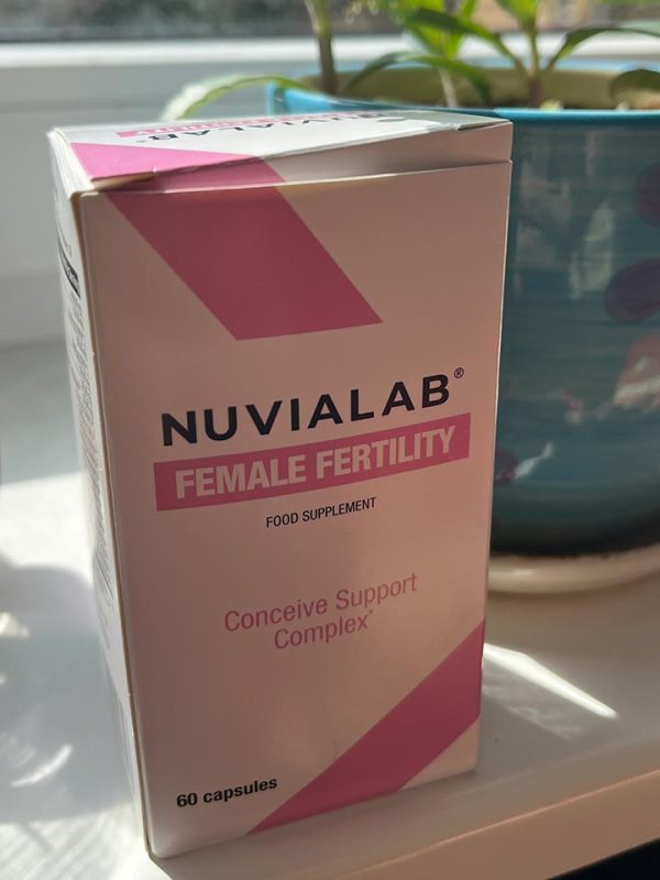 NuviaLab Female Fertility - wspomaga płodność, równowaga hormonalna, redukcja stresu i wsparcie emocjonalne, wsparcie zdrowia ogólnego, myo-inozytol, kwas foliowy, ekstrakt z lukrecji, witamina e, cynk, selen