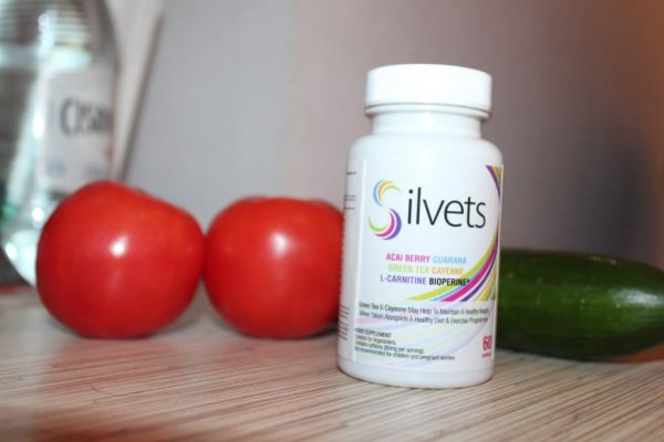 Silvets, suplement diety, odchudzanie, kontrola apetytu, przyspieszenie metabolizmu, naturalne składniki, spalanie tłuszczu, redukcja wagi, zielona herbata, guarana, cayenne pepper, L-karnityna, Acai berry, bioperyna
