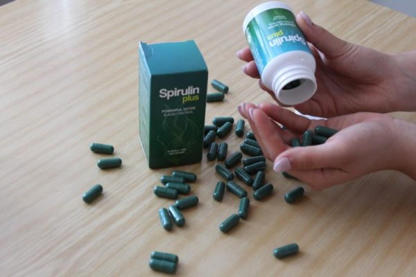 Spirulin Plus - oczyszczanie, odkwaszanie, detoksykacja organizmu, wzmocnienie układu odpornościowego, poprawa trawienia, wzrost energii i witalności, spirulina, pokrzywa, zielona herbata, chlorella, piperina